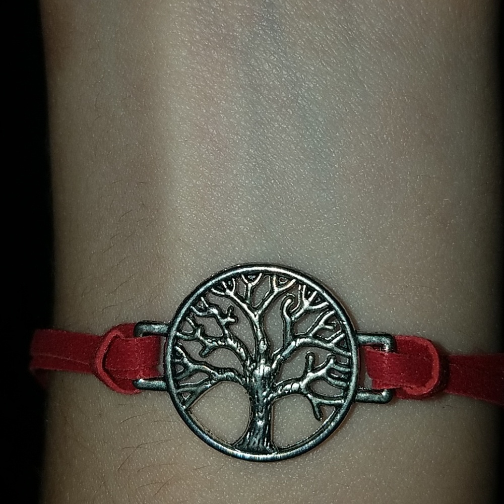 Root of the heart braclet